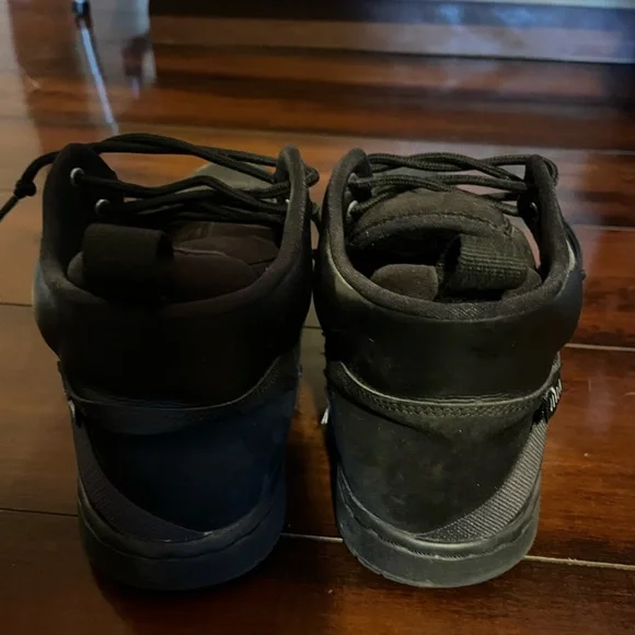 Men’s Jordan Fadeaway sneaker, size 10.5, black, used. - Picture 4 of 4